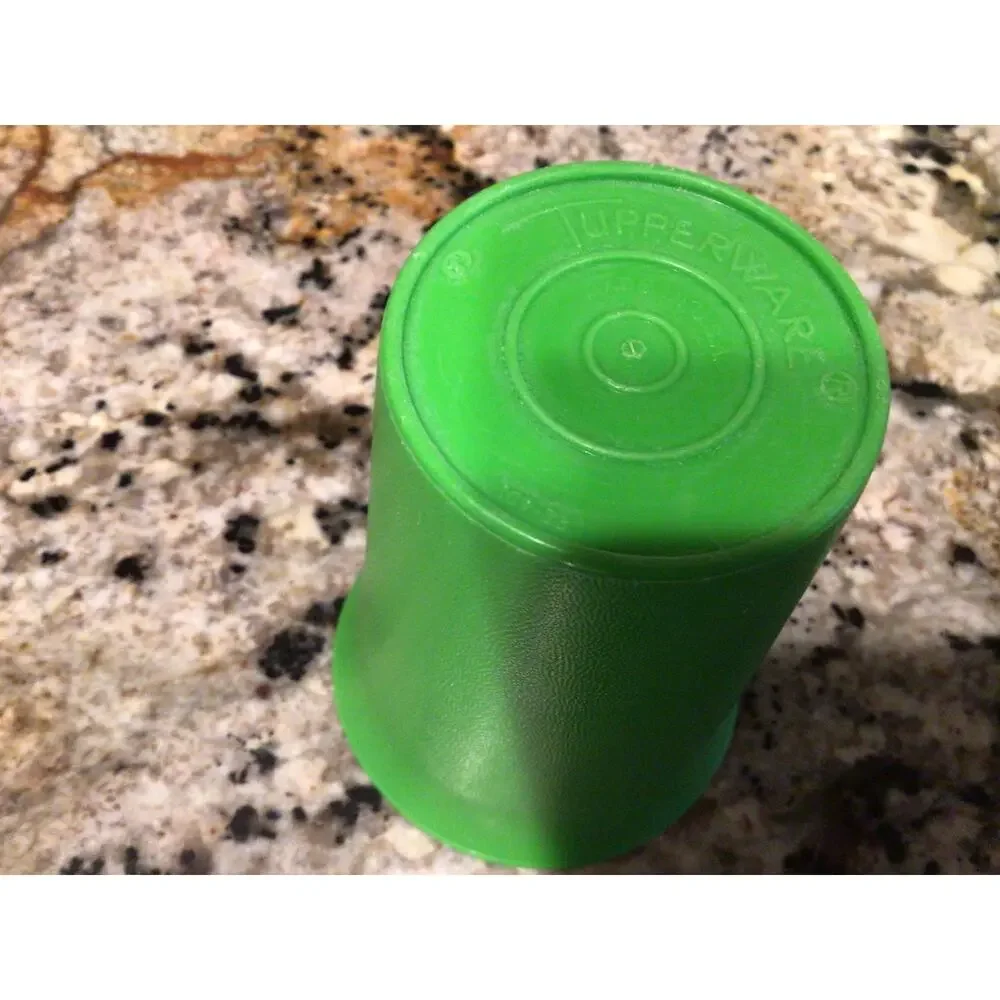 7 kids Tupperware cups tumblers #109